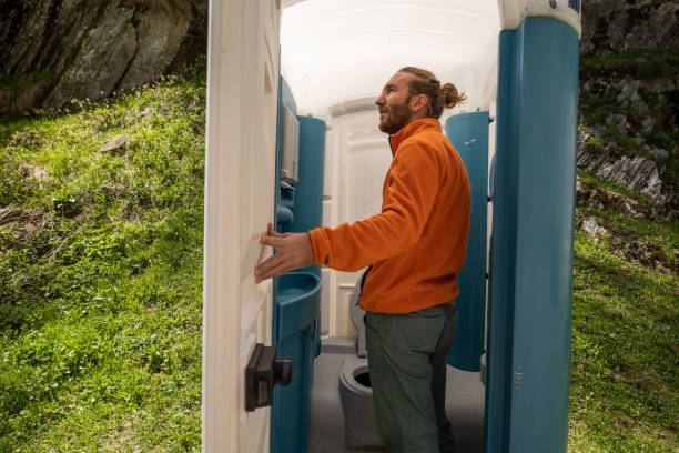 Portable Toilet Options We Offer in Seville, OH
